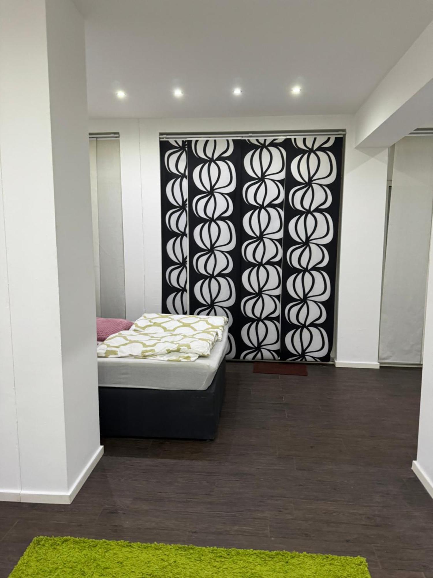Luxurioese Wohnung Mit Eigenem Garten Augsburg Exterior photo